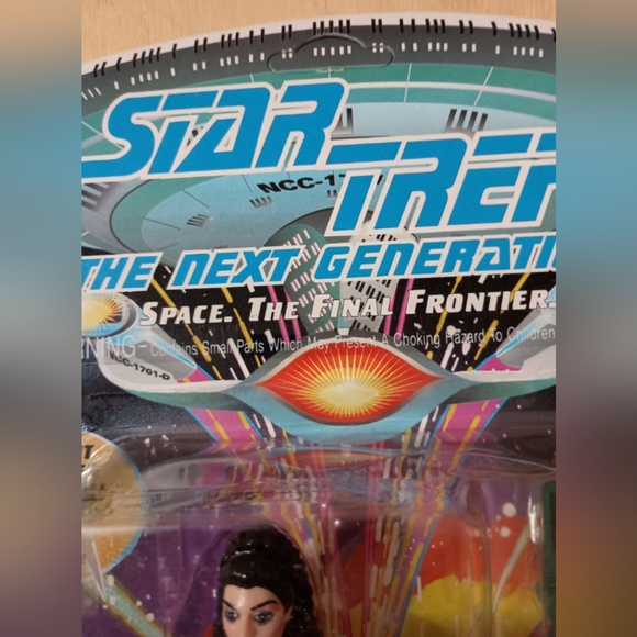 Star Trek TNG  Lt. Commander Deanna Troi unpunched - Picture 3 of 9